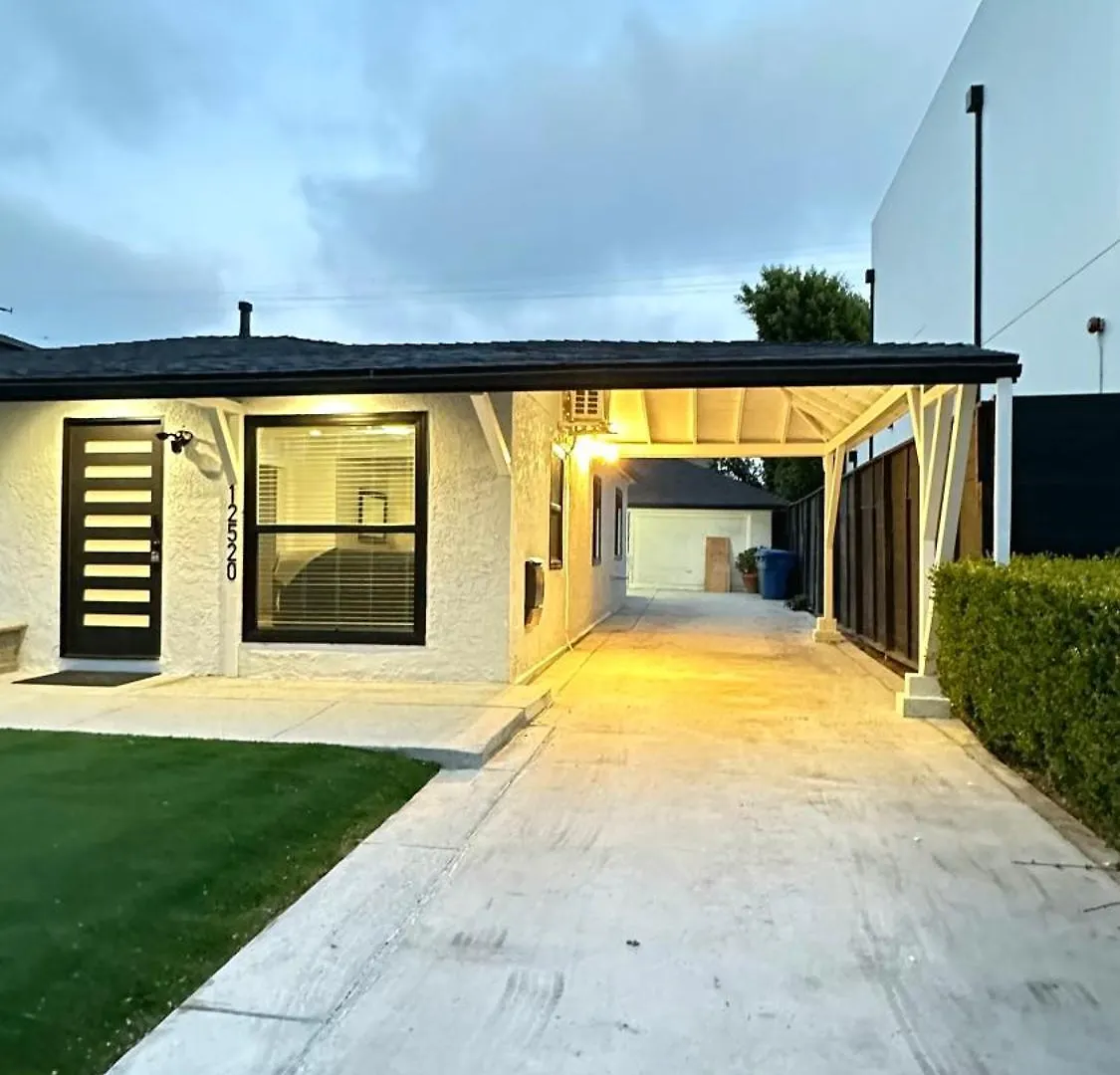 Modern Studio Stylish &Cozy Ieft Unit Лос-Анджелес США