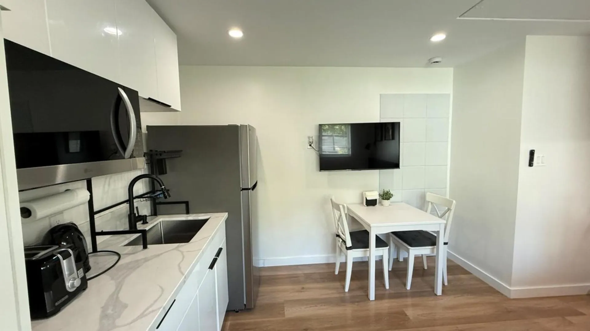 Modern Studio Stylish &Cozy Ieft Unit Лос-Анджелес 0*,